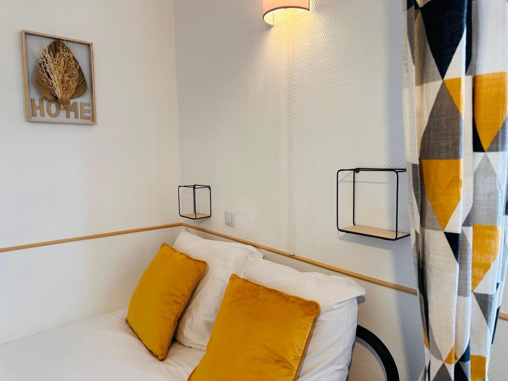 Orleans Centre Proche Gare - Appartement Fonctionnel Residence Calme Parking Prive Gratuit - Le Central Elegance 외부 사진