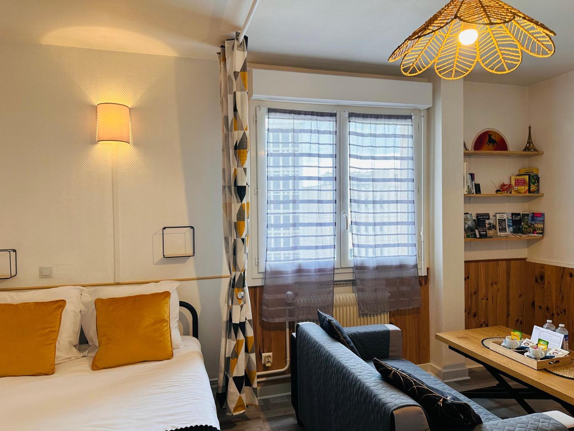 Orleans Centre Proche Gare - Appartement Fonctionnel Residence Calme Parking Prive Gratuit - Le Central Elegance 외부 사진